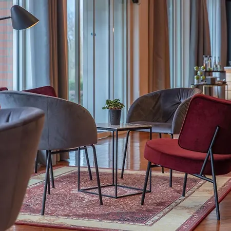 卡尔斯鲁厄丽笙酒店 埃特林根