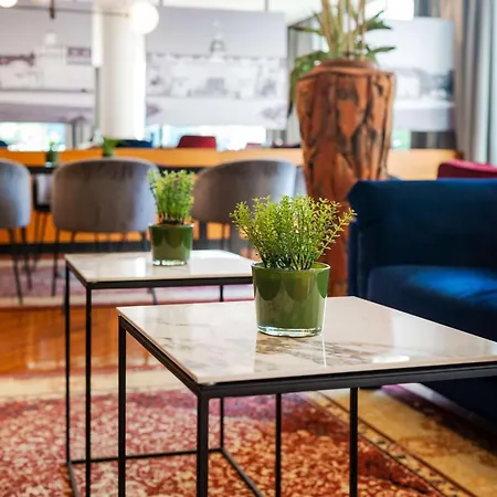 卡尔斯鲁厄丽笙酒店 埃特林根